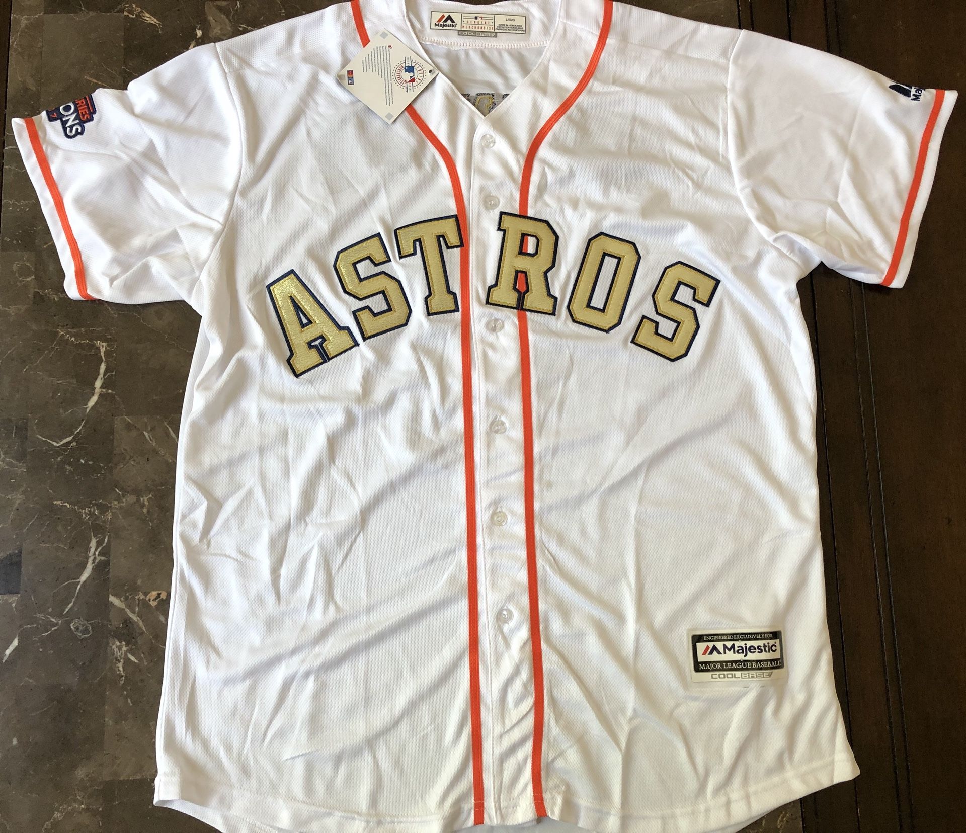 Authentic Houston Astros Gold Jersey Men's Medium for Sale in Houston, TX -  OfferUp