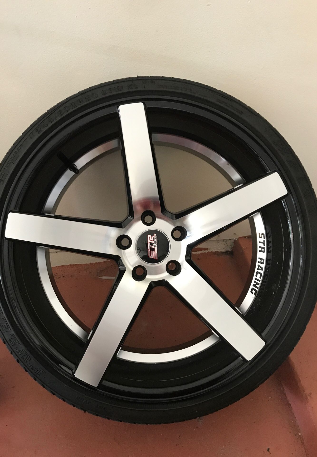 $1000 5lugs STR 20”black and chrome rims for sale or trade