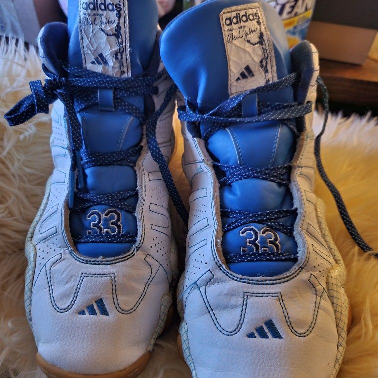 Adidas Crazy 8 Kareem Abdul Jabar White Pool Gum S85114
Size 9.5