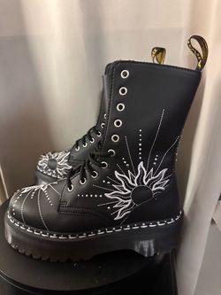 Dr. Martens Jadon Hi SF Solar Flare Platform Boots – Women’s 6