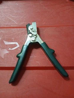 Malco SL-1 Snap Lock Punch