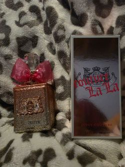 Viva La Juicy Rose
by Juicy Couture and Couture La La