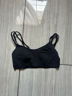 Black lululemon sports bra size 4