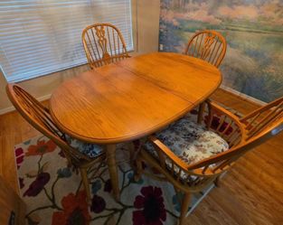 Ethan Allen "Canterbury Oak" Dining Table Set – 4 Chairs & 2 Leafs