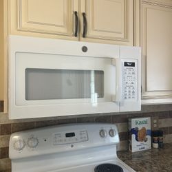 2023 GE Microwave 