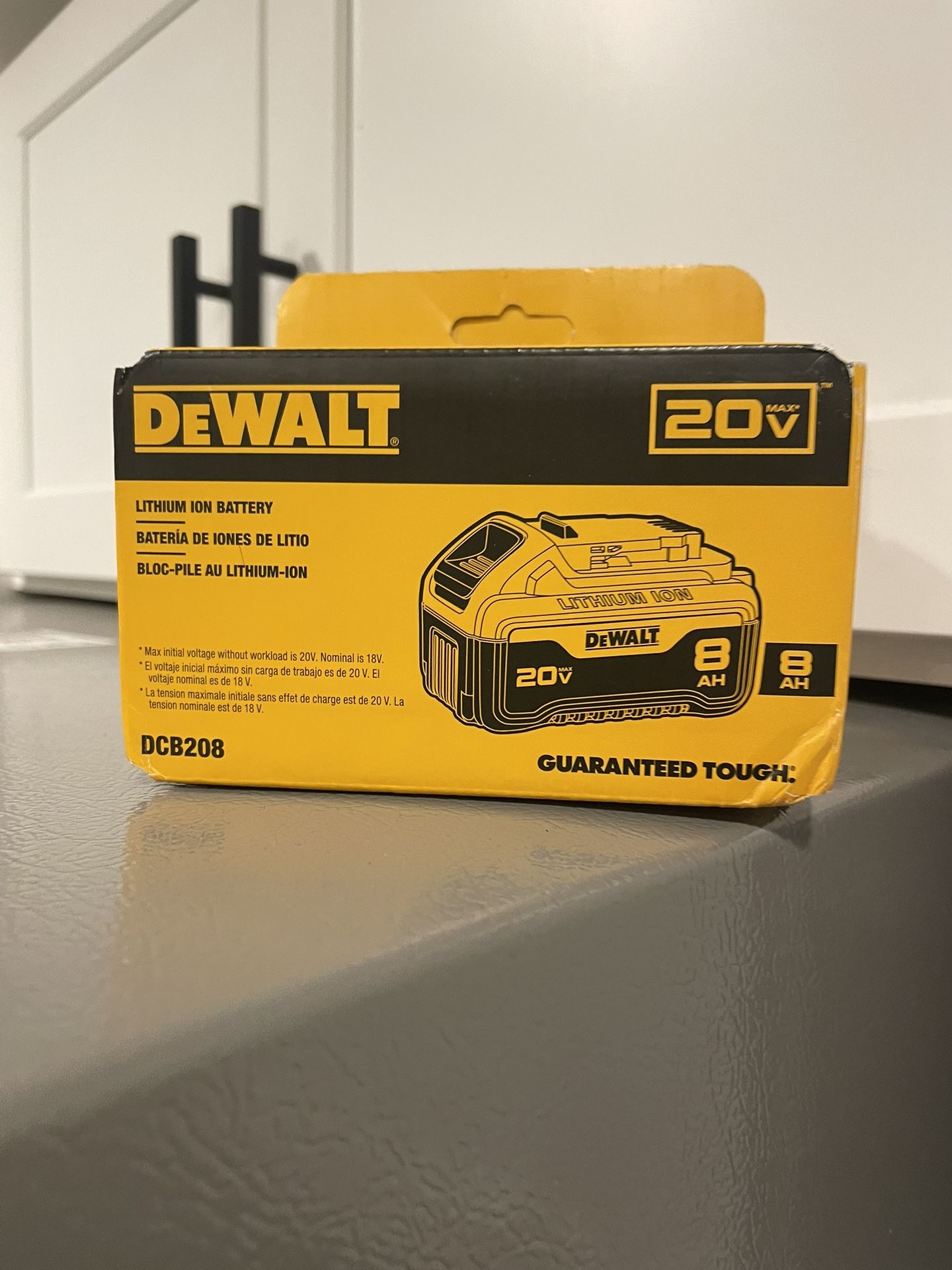 New Dewalt 8AH Battery