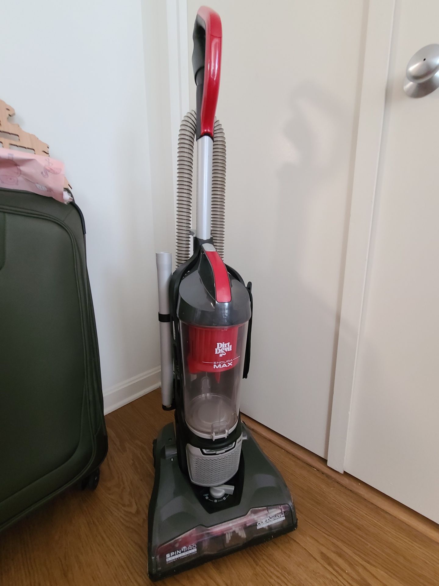 Dirt Devil Endura Upright Vacuum Cleaner