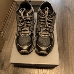 Balenciaga Track Runner