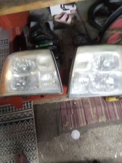 Escalade headlight assembly
