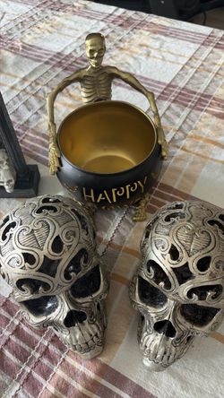 Halloween decor