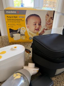 Medela Pump In Style MaxFlow Double Electric Breast Pump
