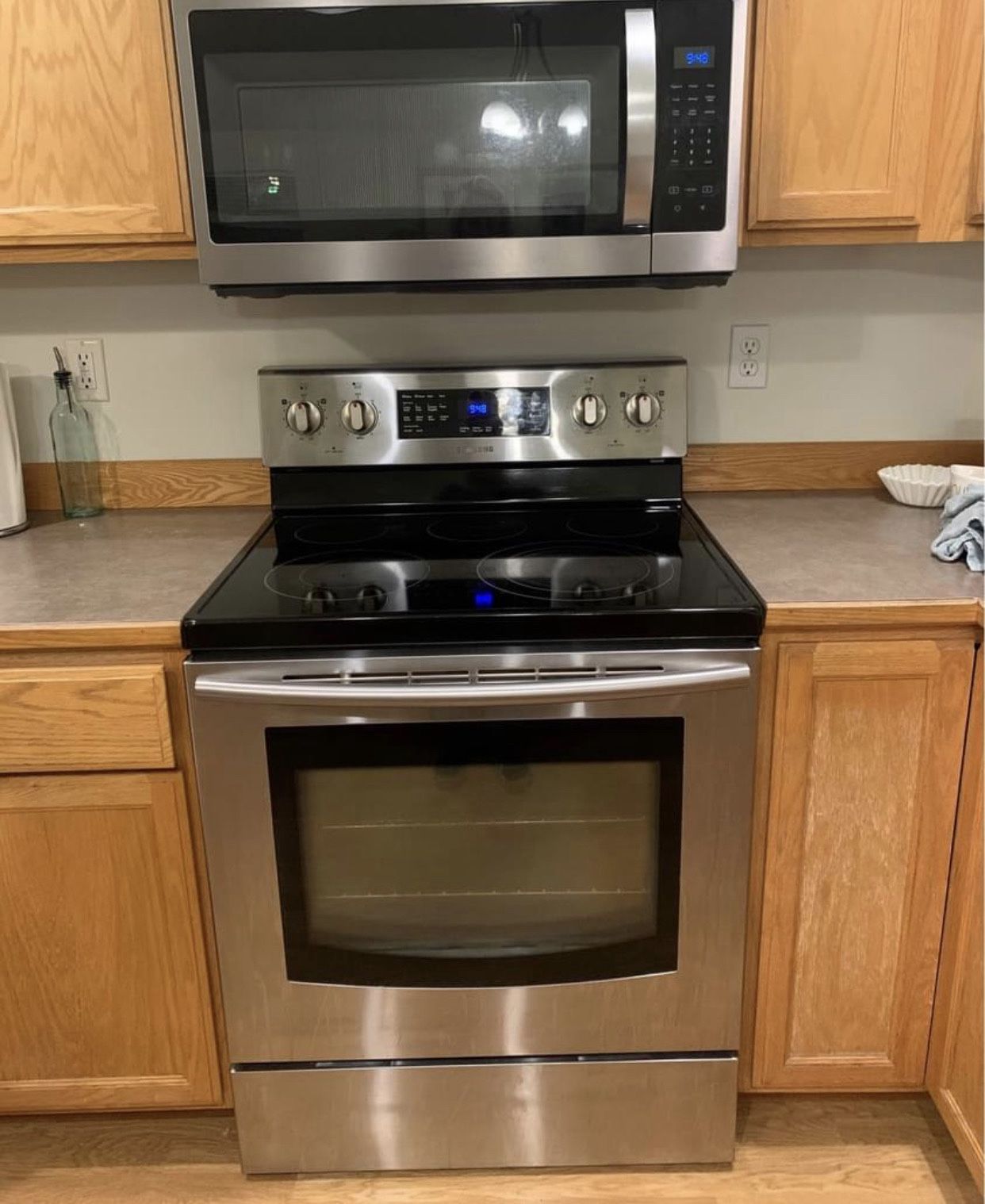 Kitchen Appliances Like New