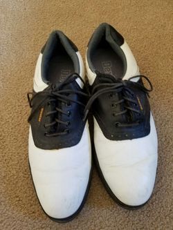 Golf shoes