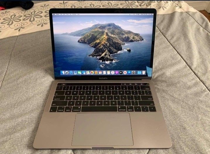 Apple MacBook Pro 15inch Laptop 