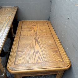 Wooden Coffee Table that Opens For Storage