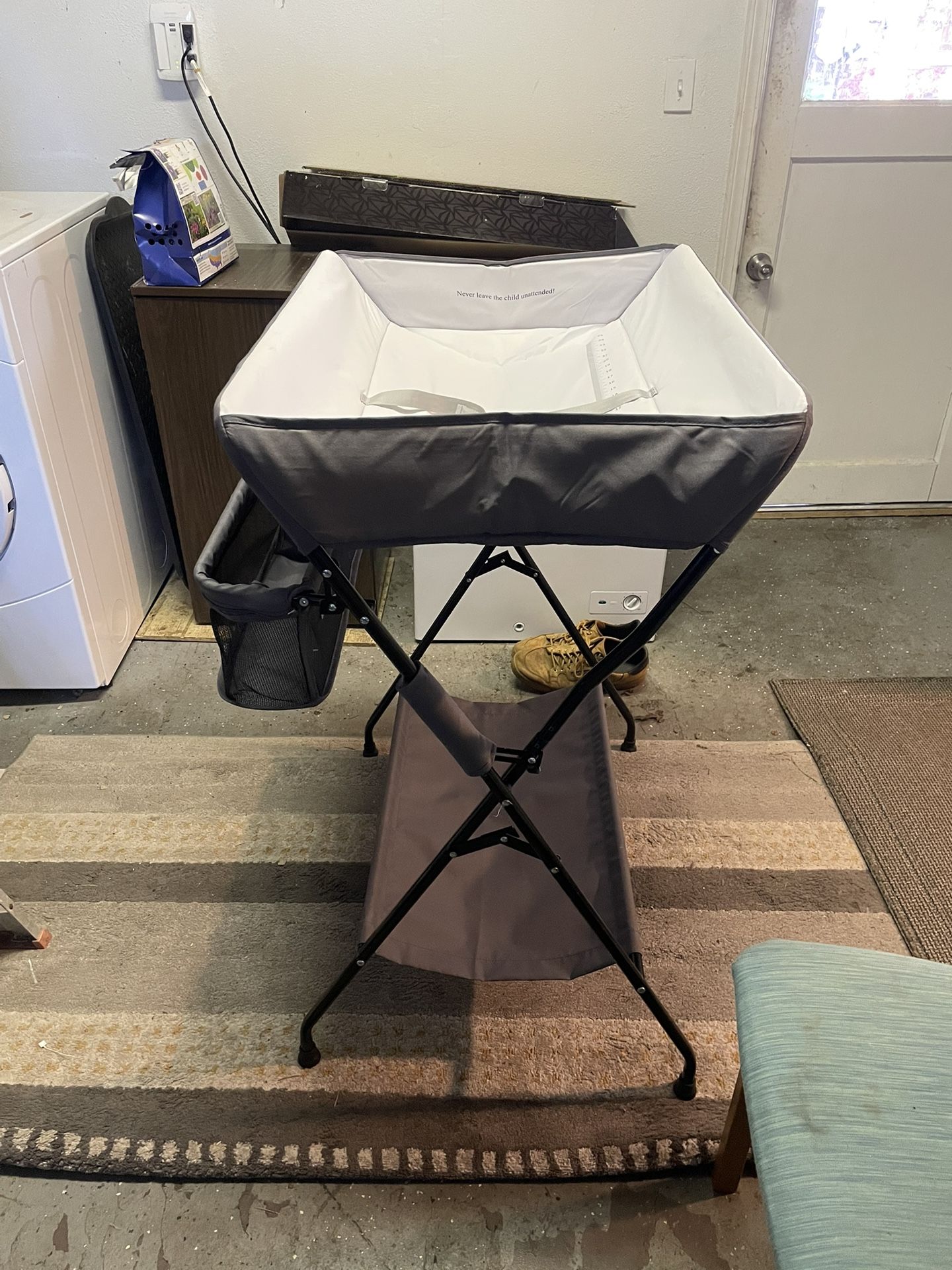 Infans Baby Changing Table Portable/foldable