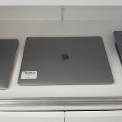 Macbook Pro 2017 i7 16gb Ram 512gb Ssd >>> Read Description Below⬇️