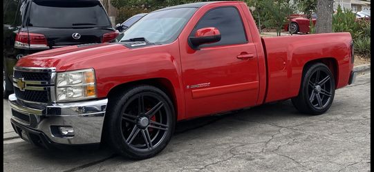 Single Cab Silverado SSR Wheels And Nitto Tires 22x9.5 Trade