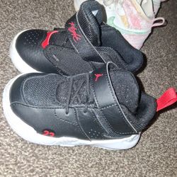 Toddlers 5.5 Nikes Condition A 10