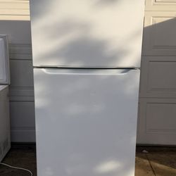 refrigerator 