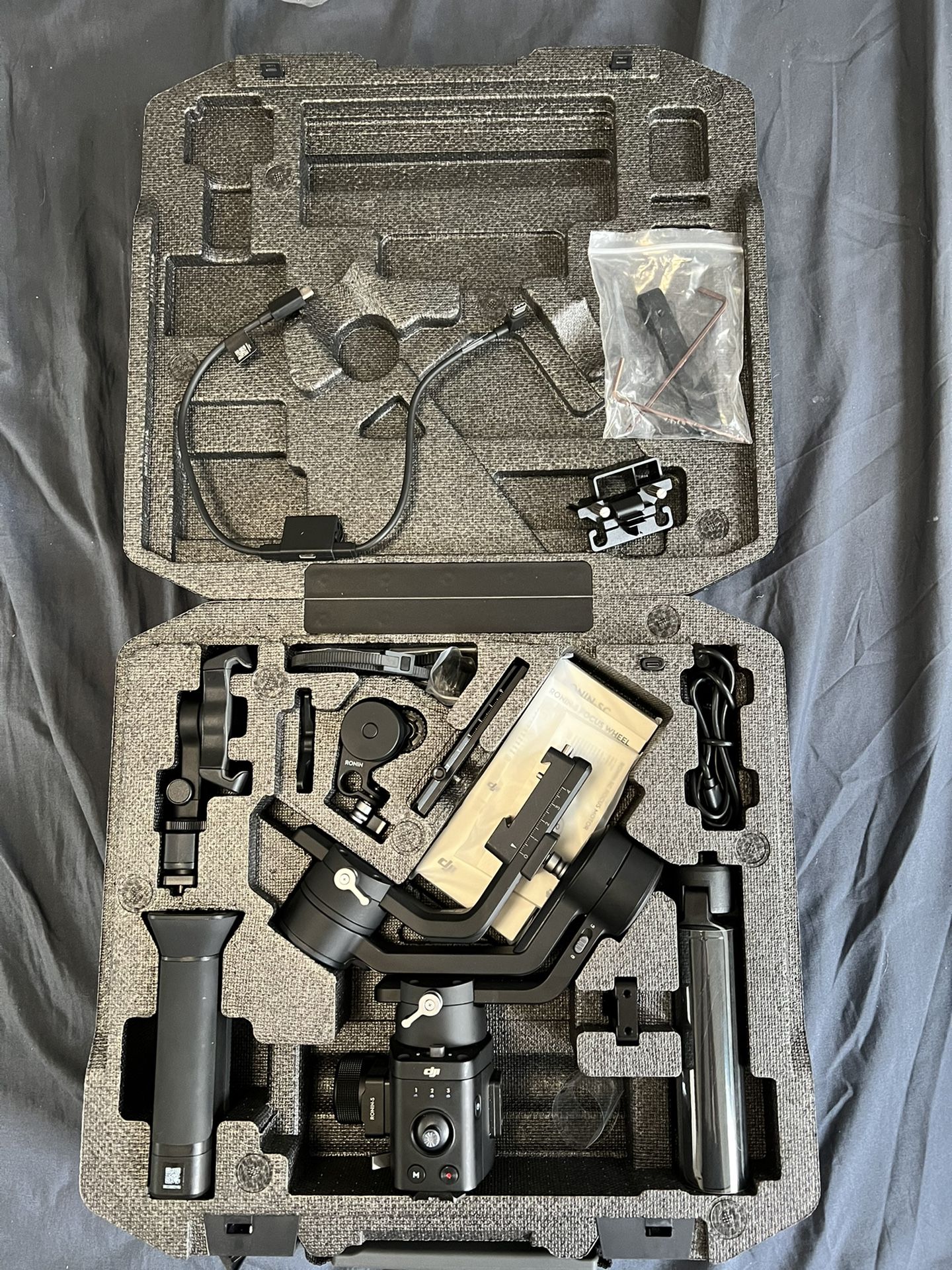 DJI Ronin SC Pro Combo with Focus Motor for Sale in Gardena, CA