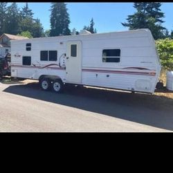 5th Wheel Camper For Sale!!!