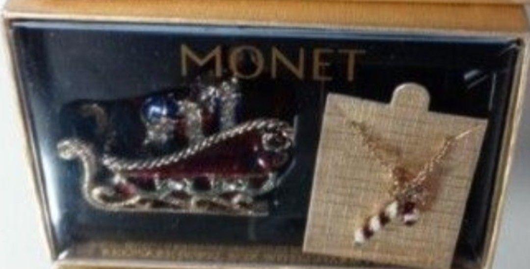 2008 MONET CHRISTMAS KEEPSAKE JEWELRY BOX + PENDANT
