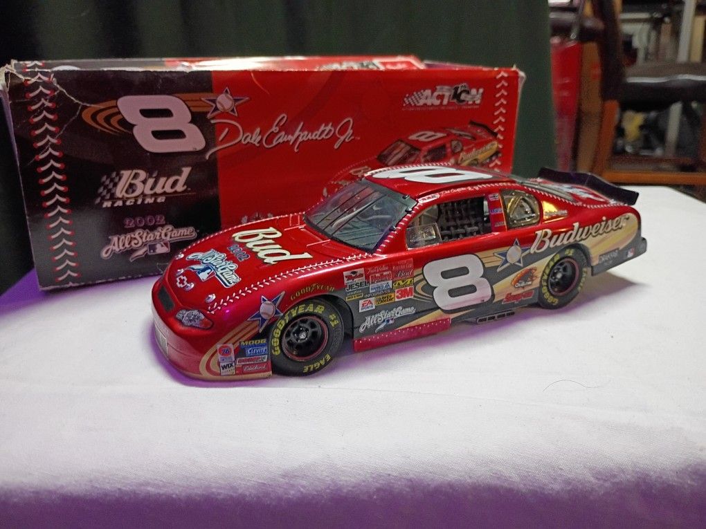 DALE EARNHARDT JR #8 1/24 Scale #8 BUDWEISER CAR