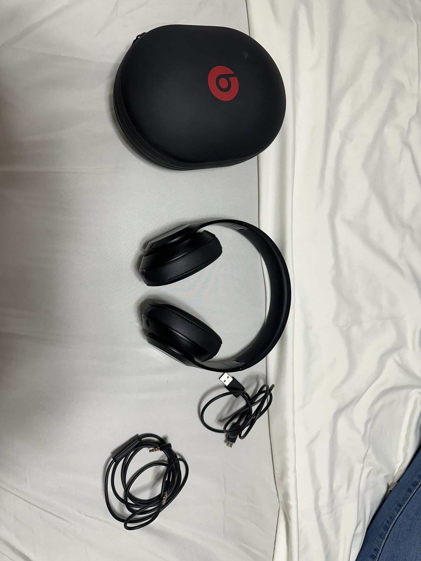 Beats Wireless Noise cancellation Headphones 