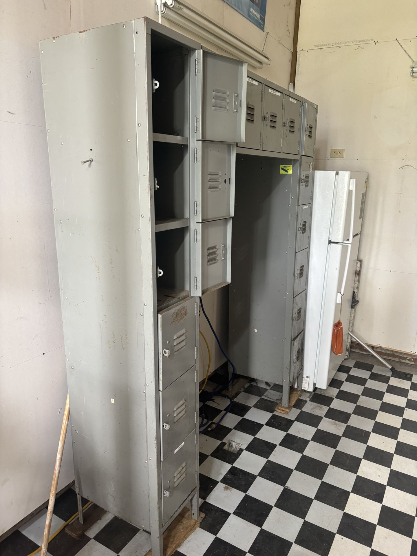 Wall Lockers Or Storage Lockers