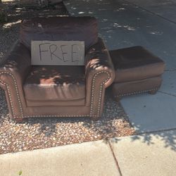 Free Oversized Chair 