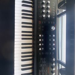 ASM Hydrasynth 49-Key Polyphonic Synthesizer 2020 - Black