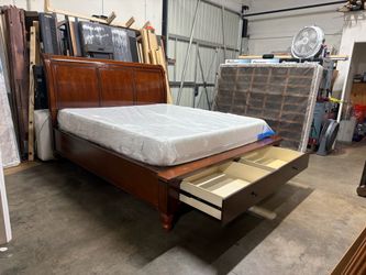 King bed $399