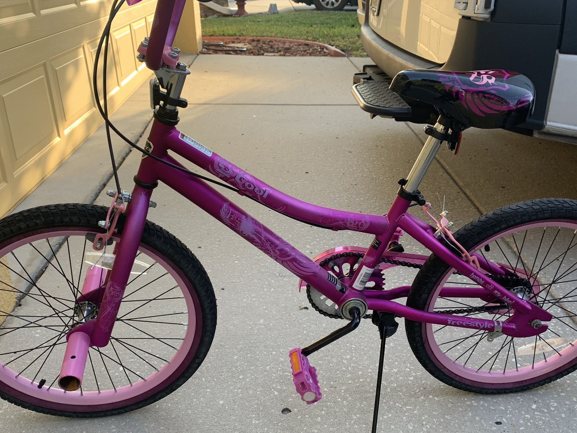 Girl Freestyle 20” Pink Bike Kend Brand