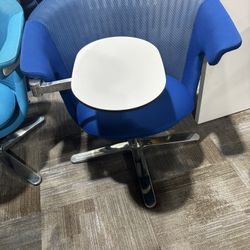 Steelcase i2i With Side Table 