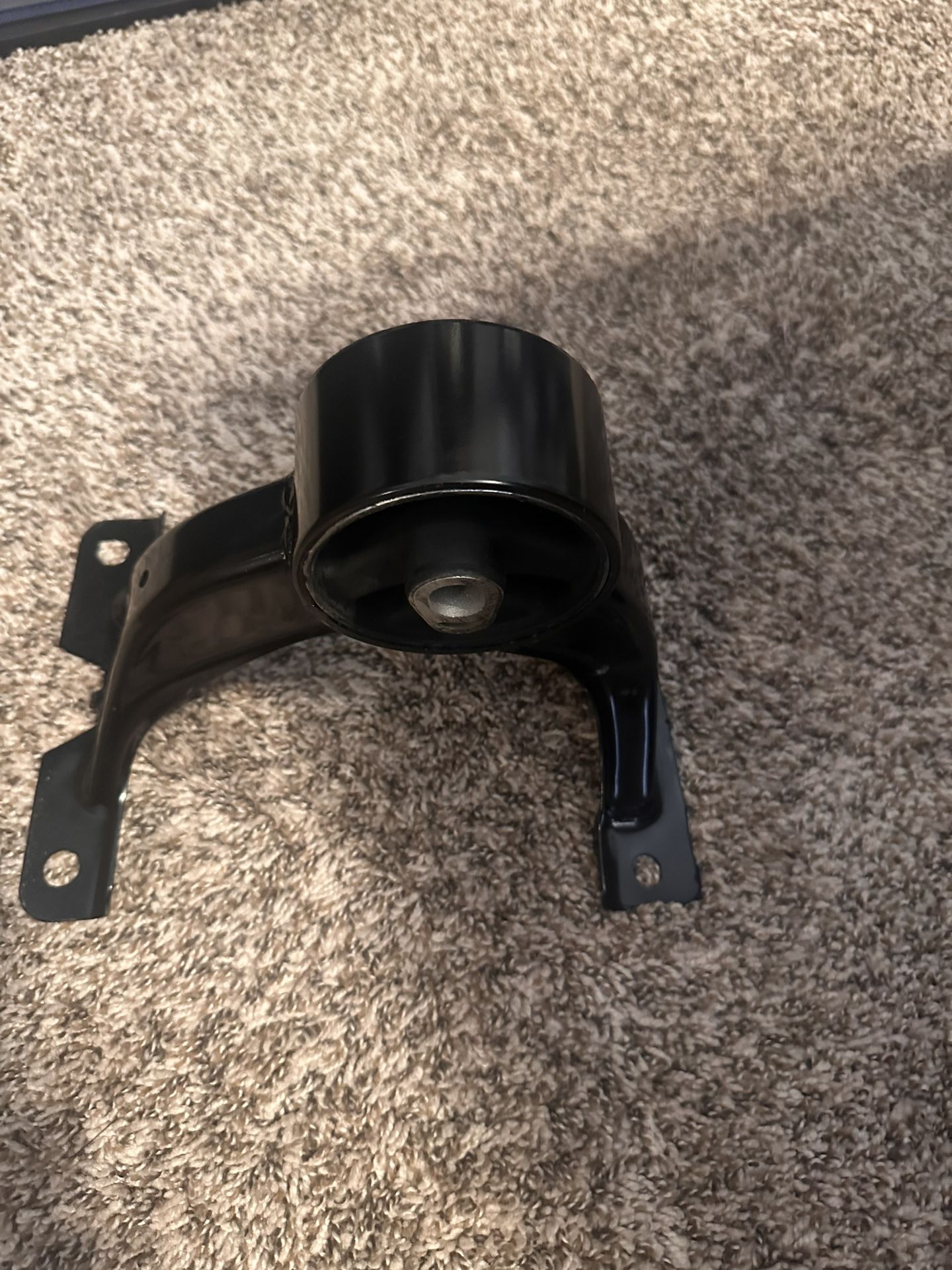 New Rear Engine Mount - Duralast 3256