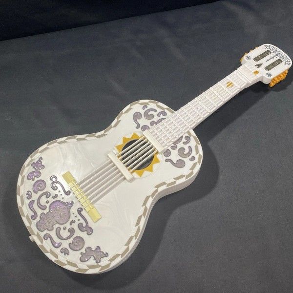 Disney Pixar Coco Miguel Guitar w/ Lights & Sound 2017 Works