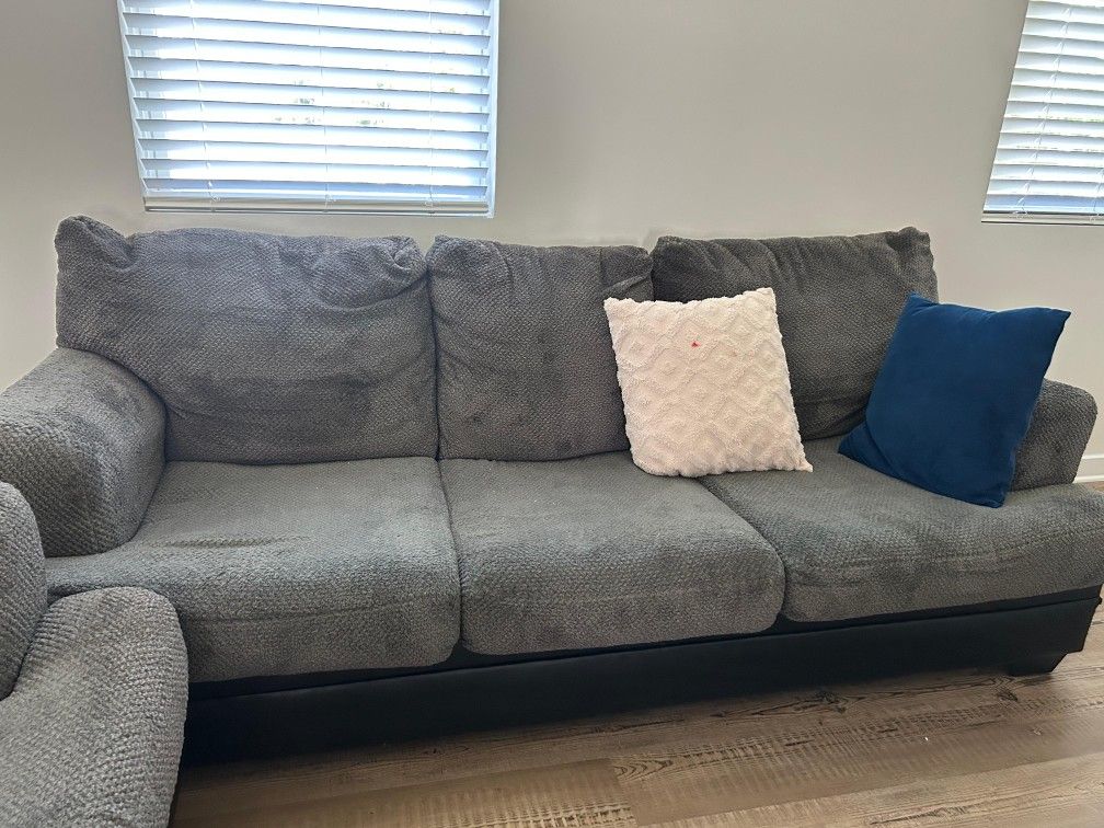 2 Pc SOFA FOR SALE