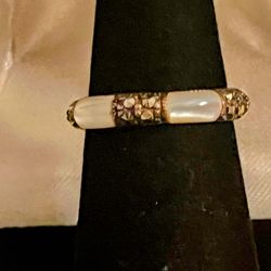 vintage sterling silver ring, 925 band with mother of pearl marcasite