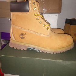 Timberland Wheat Premium Men Size 7, 8, 12, 13, 18 Women Sz 9, Junior Sz 5.5