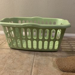 Large Plastic Laundry Basket 