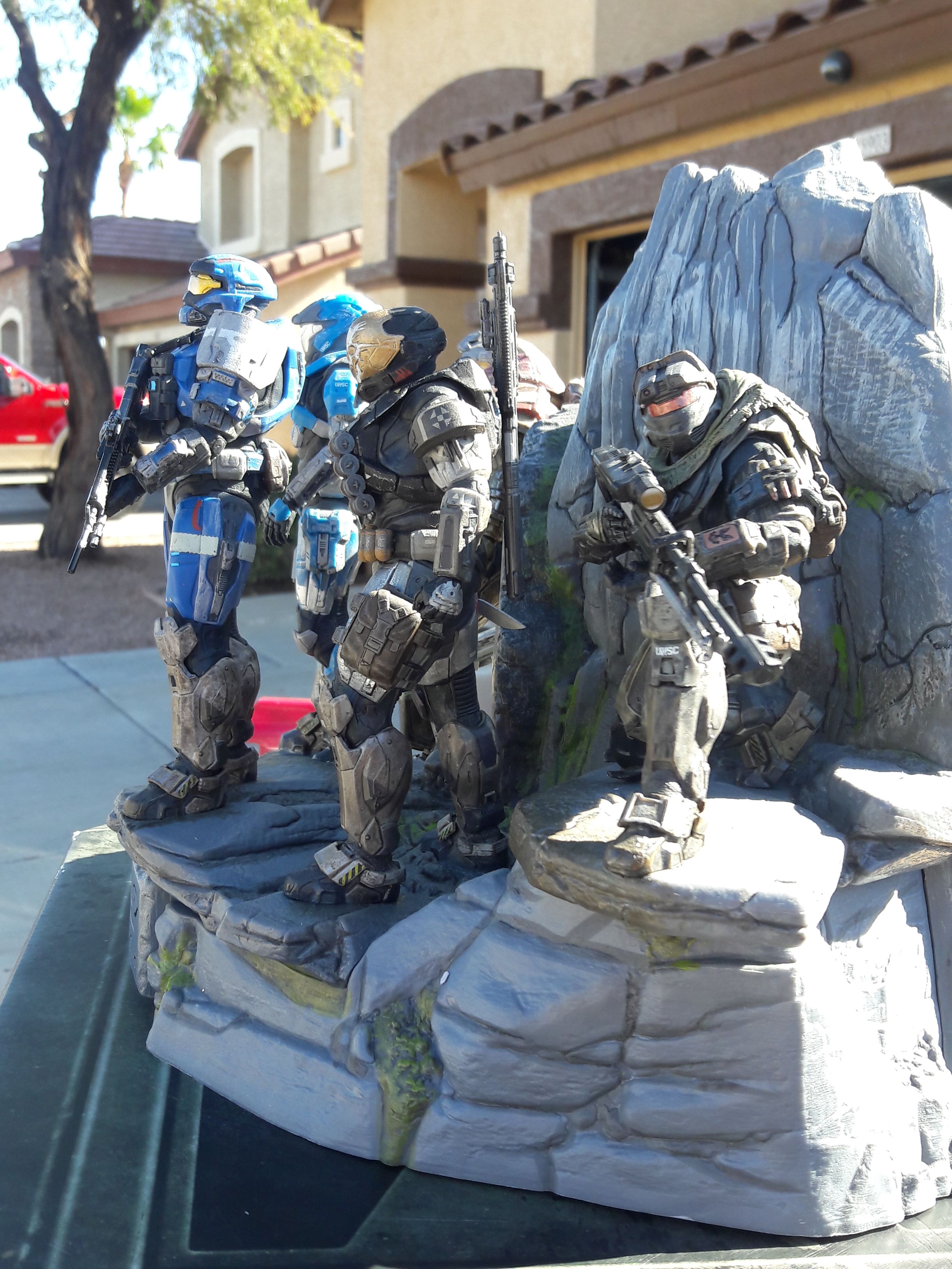 Halo Reach Noble Team Legendary Limited Edition Statue 2010 NOT COMPLETE