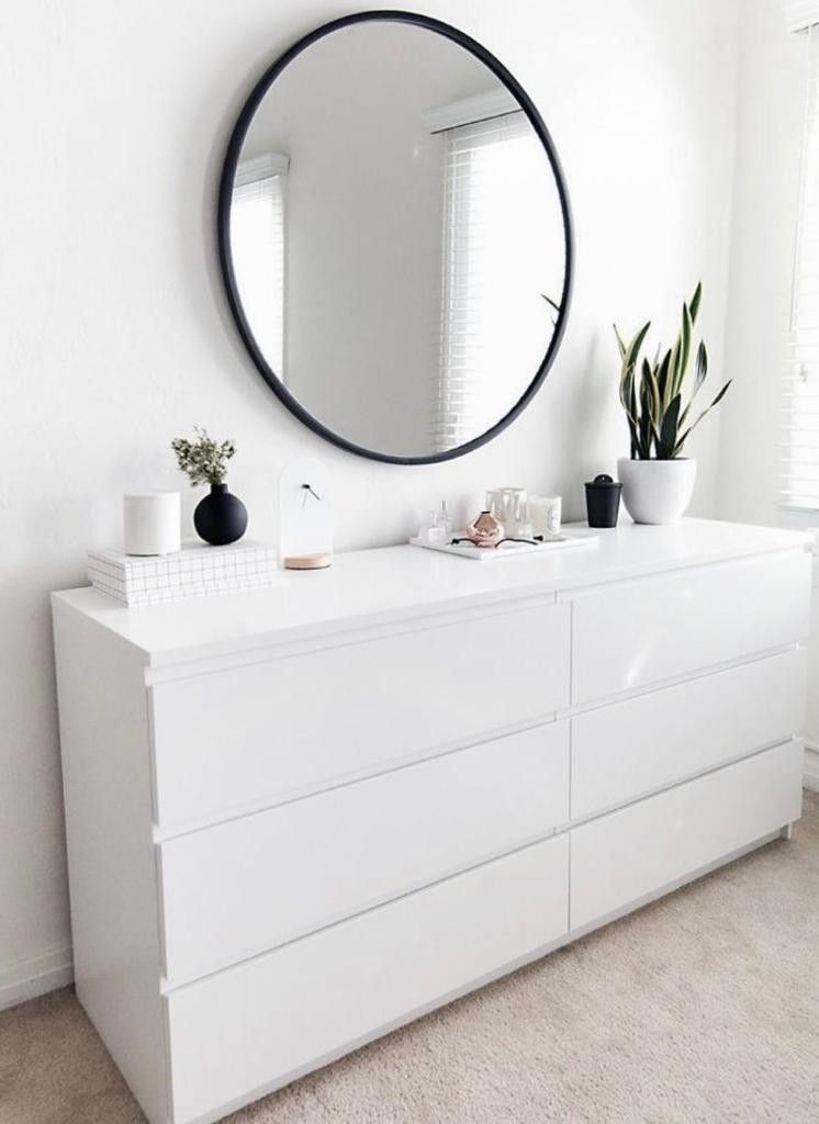 White Dresser for Sale in Miami, FL OfferUp