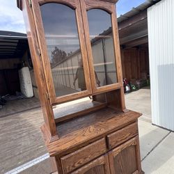 Beautiful China Hutch