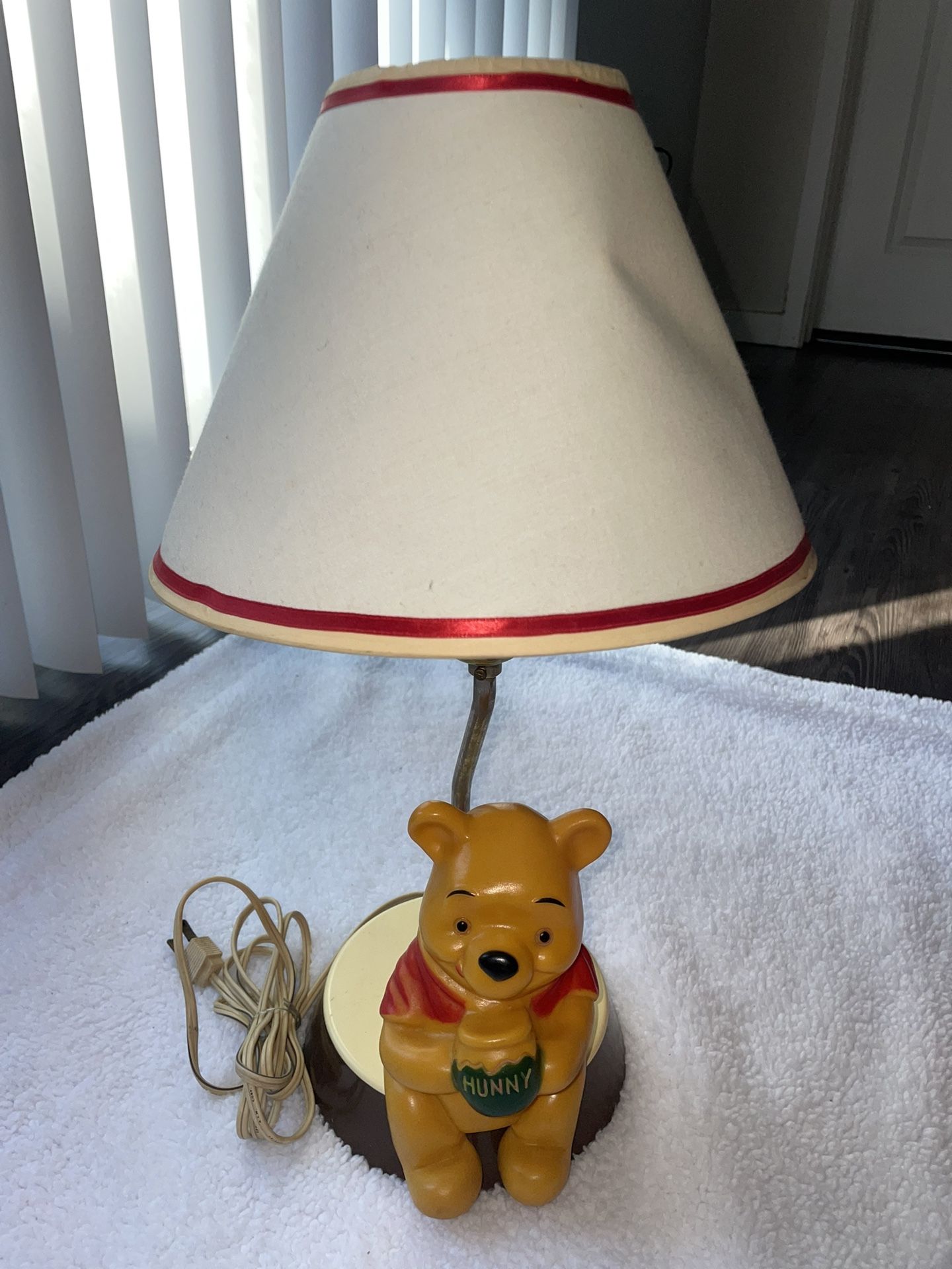 1970s Winnie The Pooh Lamp 