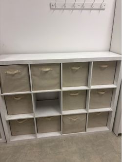 Storage cubby shelf