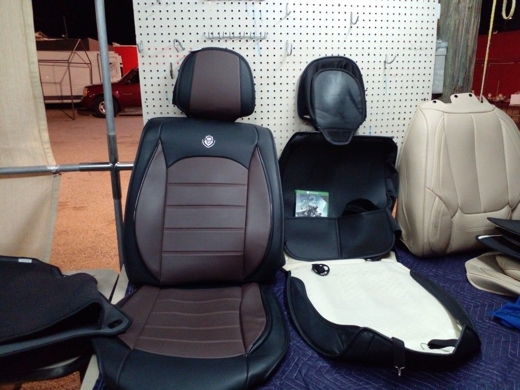 SUV Seat Cover Set 12 Pieces In Great Condition 