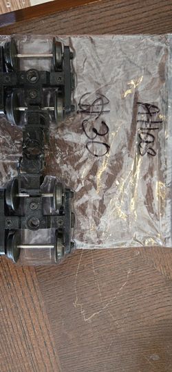 NEW O Scale Atlas 3 Rail Roller Baring Trucks Lot