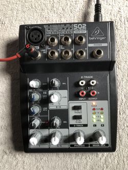 Behringer XENYX 502