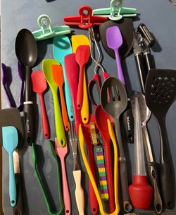 $ 10 For All Utensils Spoons, spatulas. Can opener, and more Pick Up Tampa Westchase